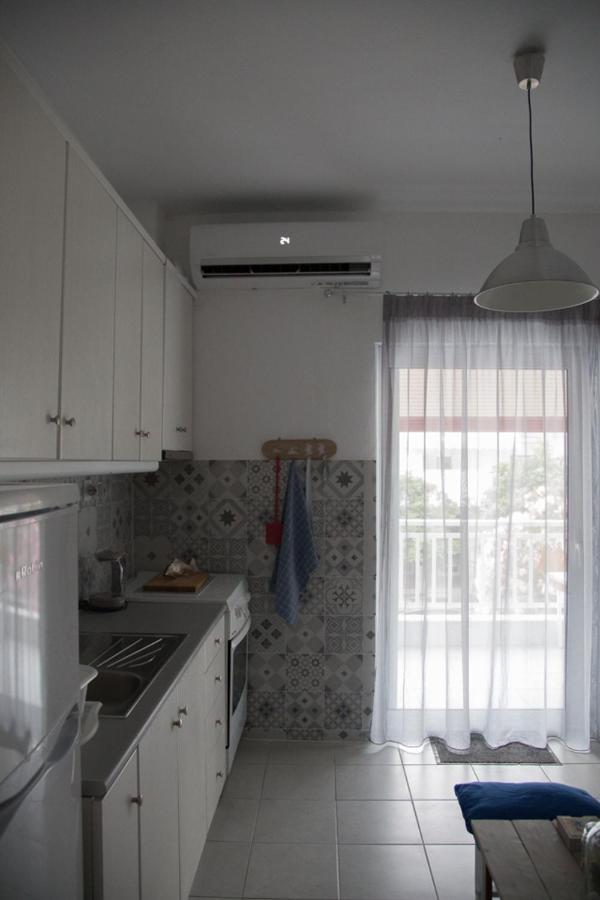 Grey Theros Apartments Dioniszíu-part Kültér fotó